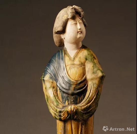 唐代女立俑，陕西历史博物馆藏